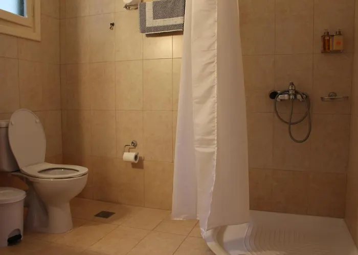 Hotell Hotel Kamari 2*