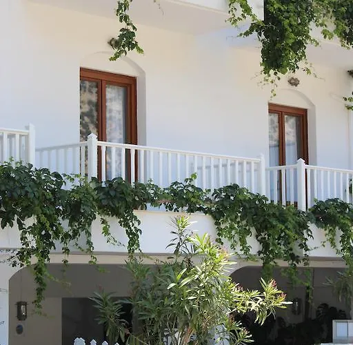 Hotel Kamari Hotell Kamarai