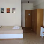 Hotel Kamari Otel 2*