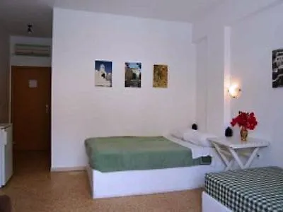 Hotel Kamari 2*