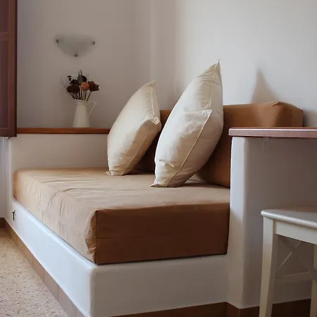Hotel Kamari 2*